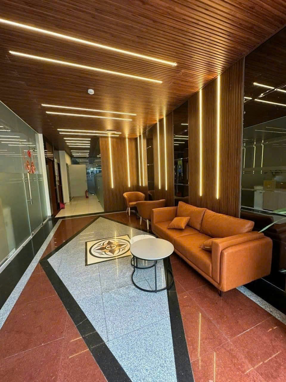 Cho thuê sàn văn phòng 80m2, Quận Phú Nhuận, giá tốt!